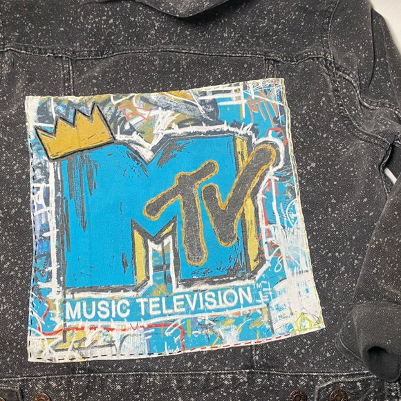 MTv Upstyled LEVIs Denim Jacket with Embroidery Accented Patch - One of A Kind - Picture 3 of 17